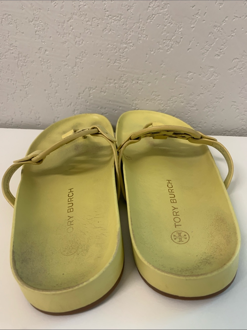 Tory Burch Lemon Yellow Logo Thong Sandals - Picture 6 of 8
